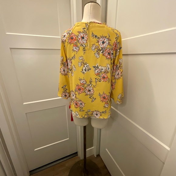 Paper Moon Floral Crop Blouse - Picture 4 of 5